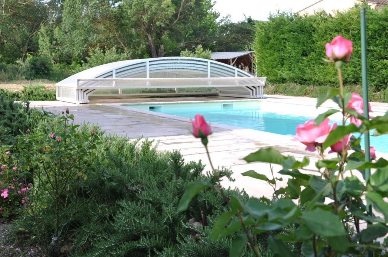 La Ferme De Tonton Jules Et Mame Julia Bed and Breakfast Entraigues-sur-la-Sorgue Εξωτερικό φωτογραφία