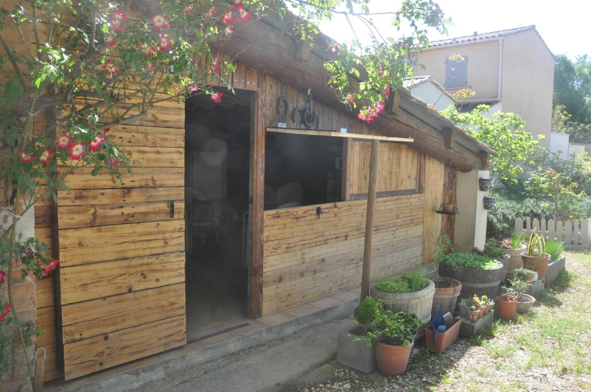 La Ferme De Tonton Jules Et Mame Julia Bed and Breakfast Entraigues-sur-la-Sorgue Εξωτερικό φωτογραφία