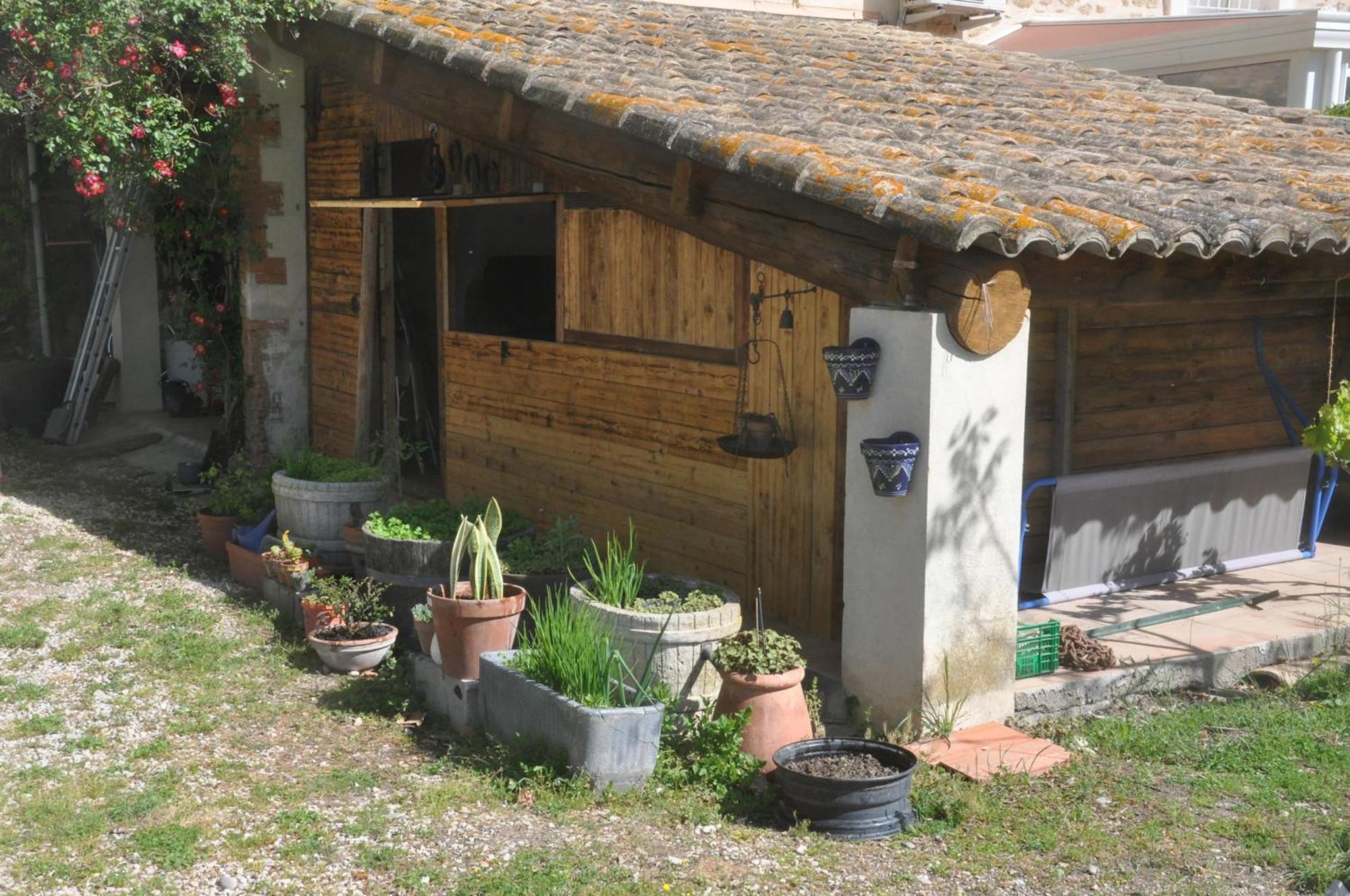 La Ferme De Tonton Jules Et Mame Julia Bed and Breakfast Entraigues-sur-la-Sorgue Εξωτερικό φωτογραφία